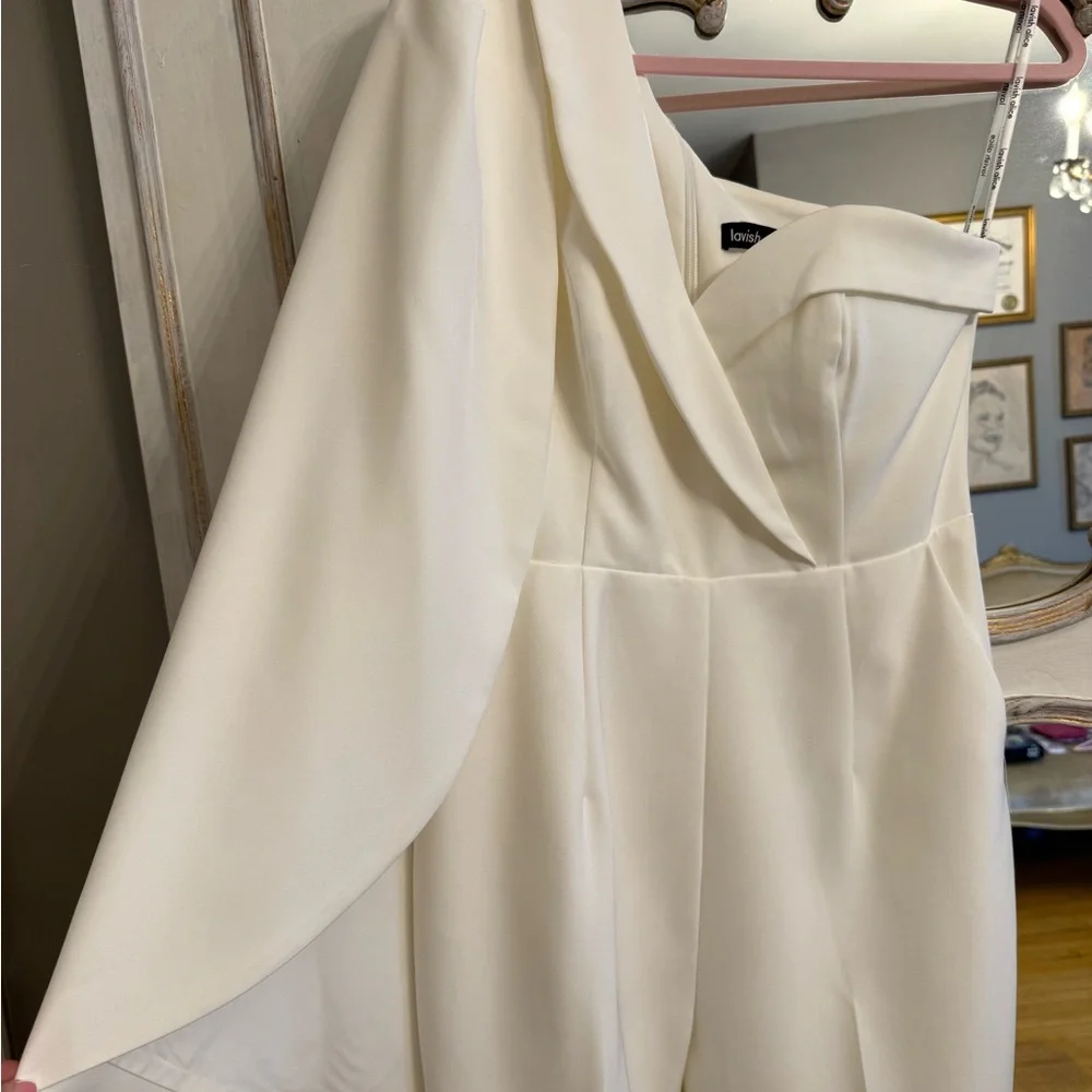 Lavish Alice Off-Shoulder Cape Jumpsuit US Size 8 - Picture 2 of 5